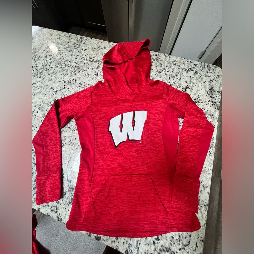 Women’s university of Wisconsin hoodie